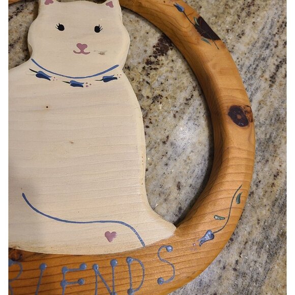 Wood Welcome Friends Round Sign Cut out White Cat Hand Painted 80's Hearts 10.5" - Picture 4 of 10